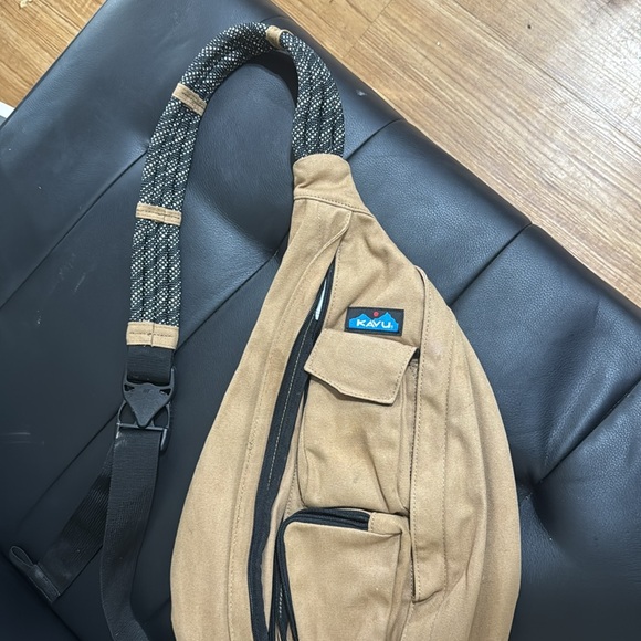 KAVU Tan Sling Bag - Picture 2 of 4